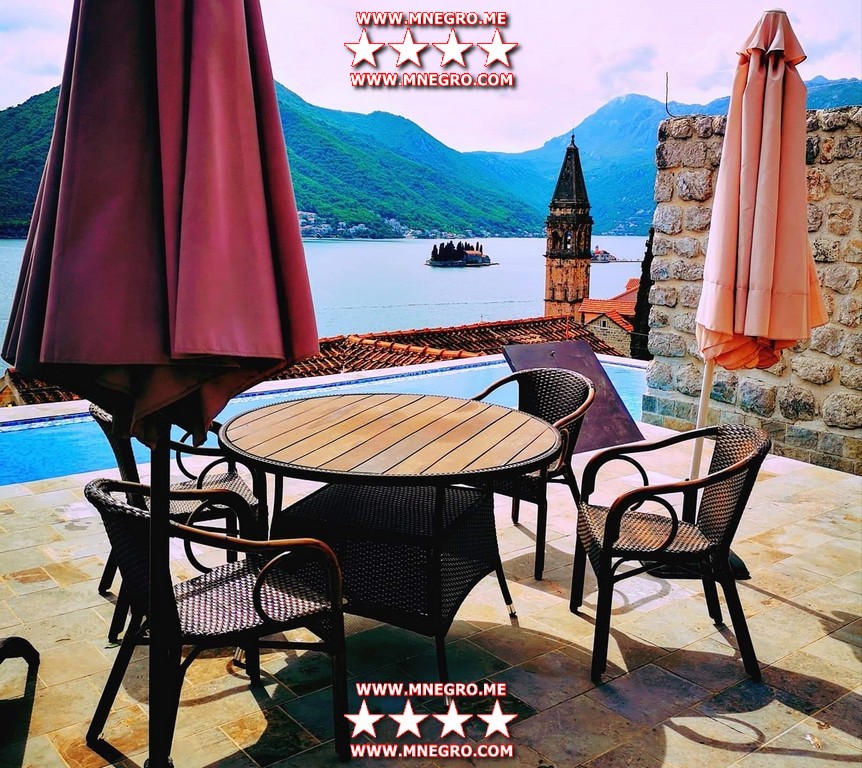 MONTE 21 Kotor Bay MONTENEGRO House with pool Spectacular view and easy access to the sea