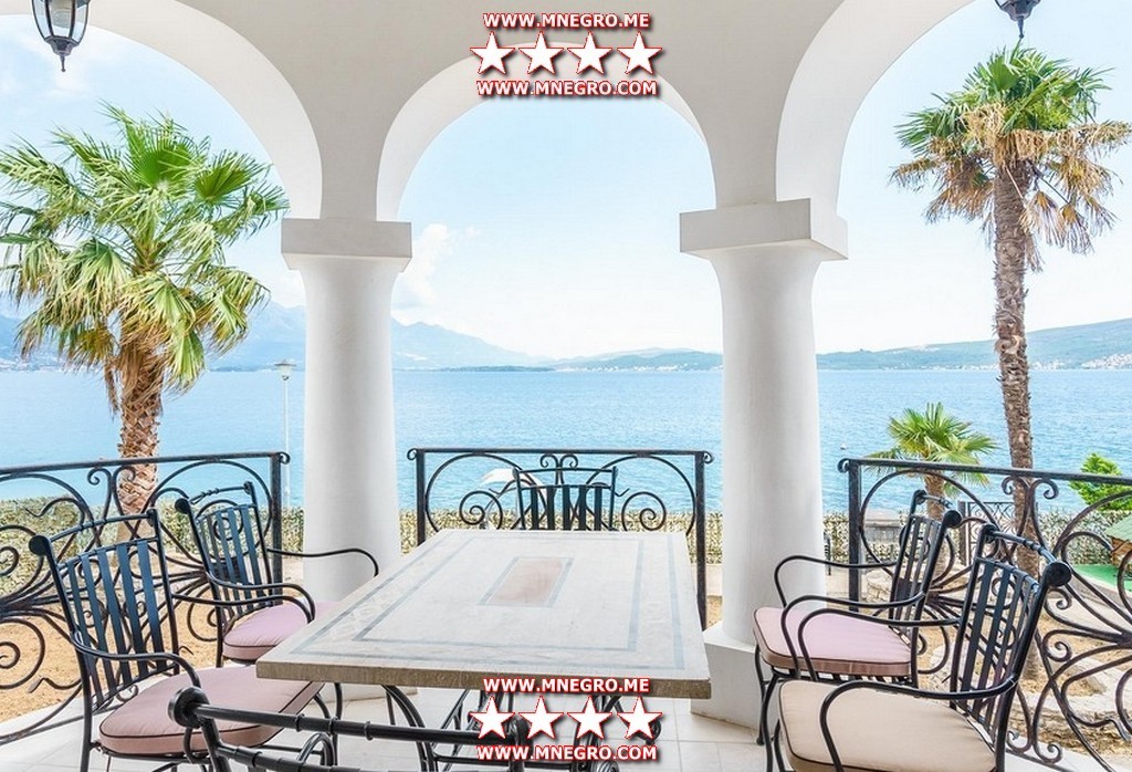 VIP MONTENEGRO Seafront Montenegro Vacation villa Castel Nuovo White rental