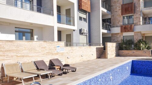 Apartments for sale Tivat pool